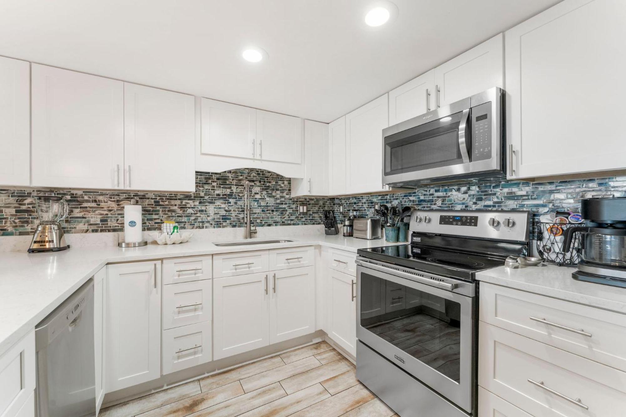Stunning 2/2 Designer Condo W Coastal Appeal Right On The Gulf! Panama Stadt Exterior foto