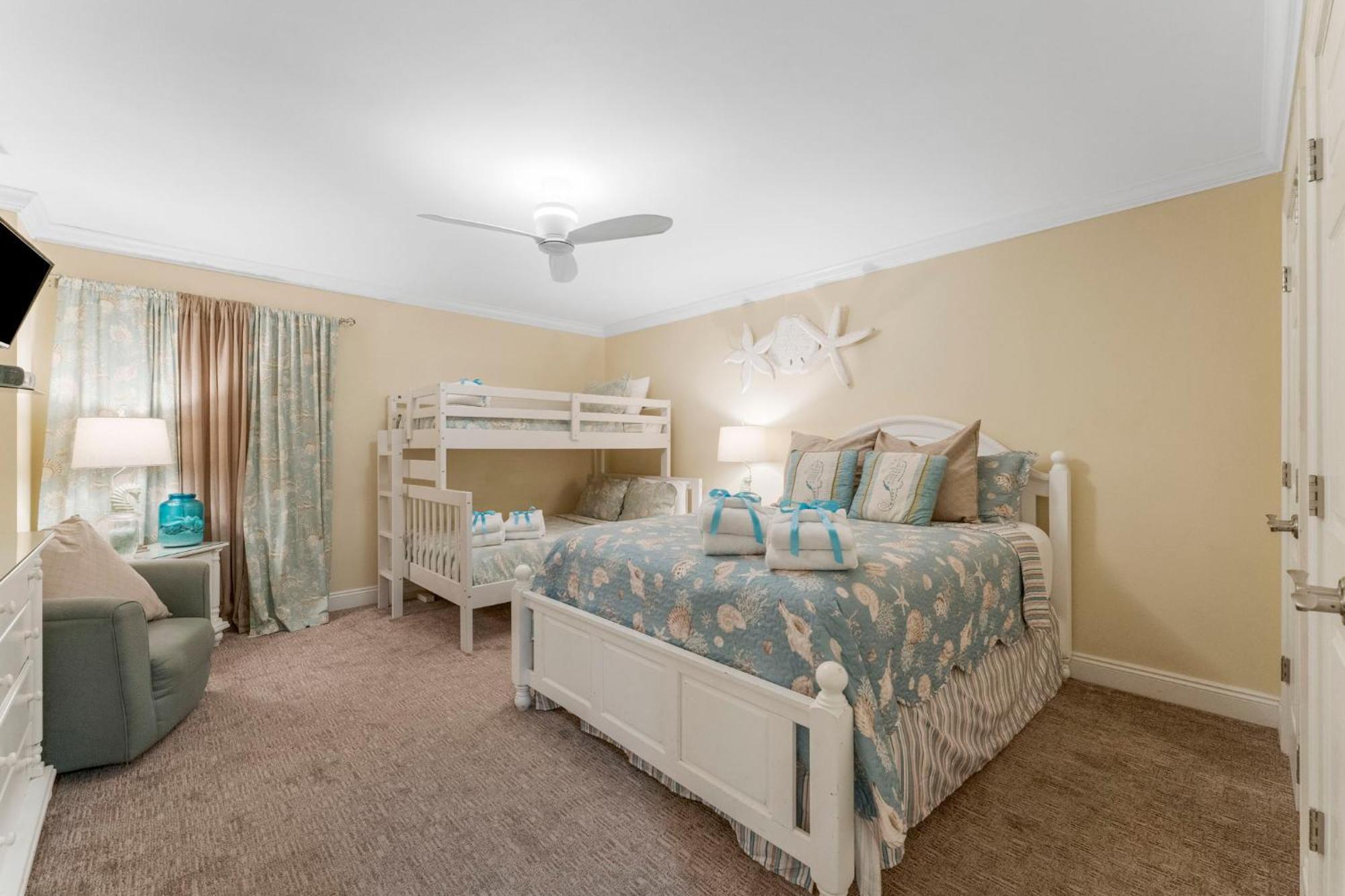 Stunning 2/2 Designer Condo W Coastal Appeal Right On The Gulf! Panama Stadt Exterior foto